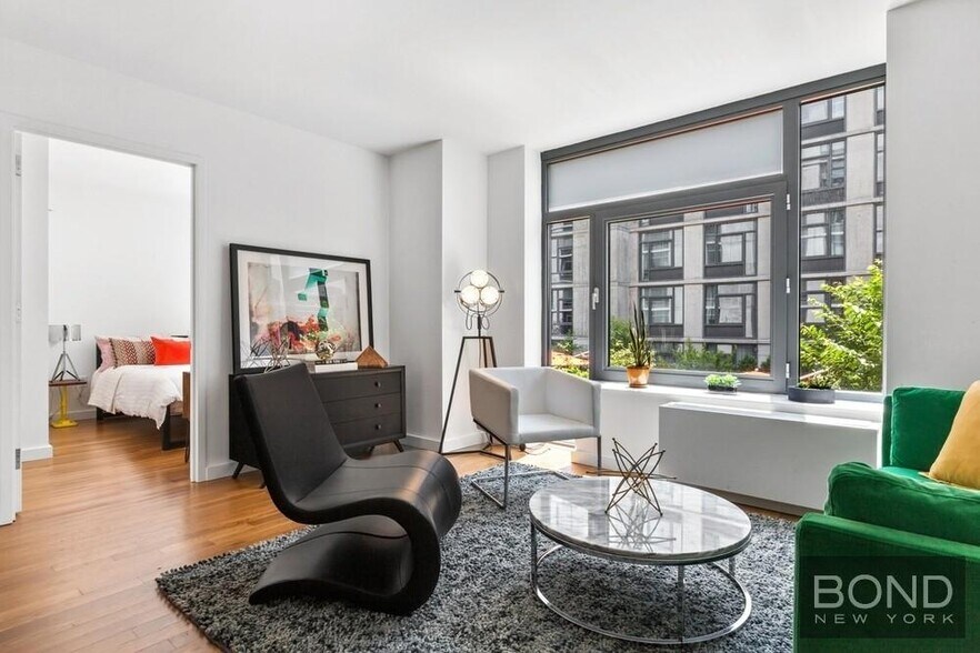 Primary Photo - 247 N 7th St