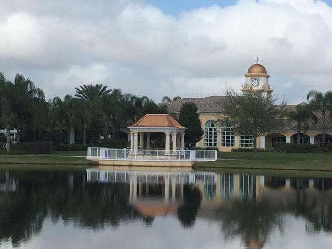 Building Photo - Gorgeous 3/3 Townhouse in VillageWalk of Lake Nona (Gated)