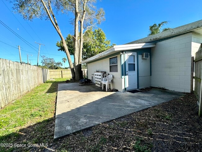 Building Photo - 1004 Green Rd