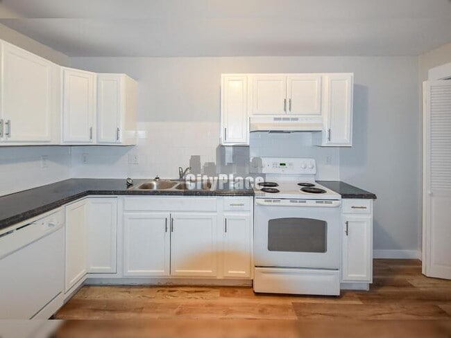 Building Photo - 5963 Rawles Ave