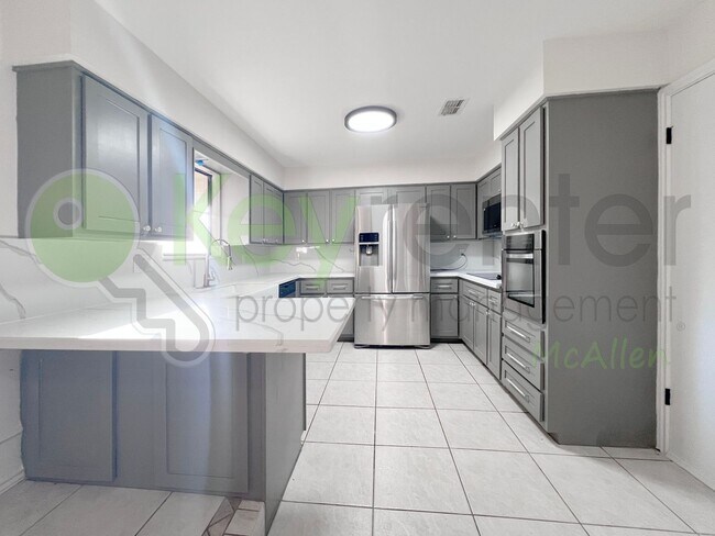 Building Photo - Beautiful 3 bedroom/ 2 bath home in McAllen