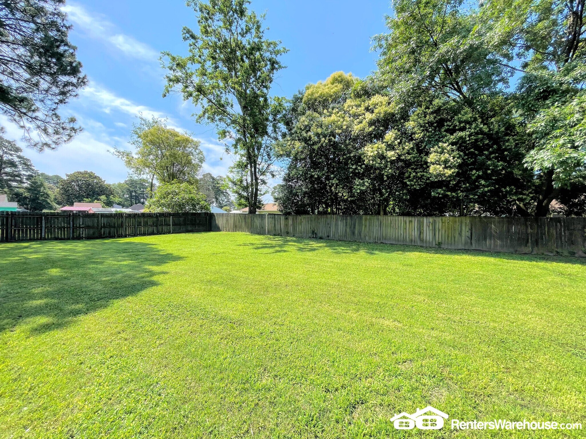 Building Photo - 3308 Hornsea Rd