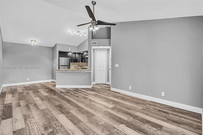 Building Photo - 3300 Pinewalk Dr N