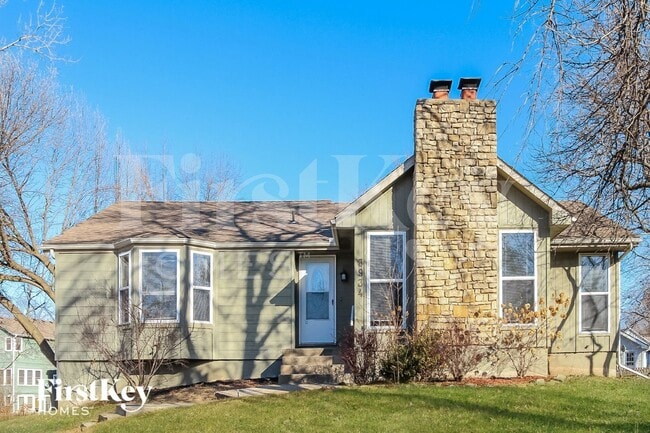 Building Photo - 3934 SW Linden Ct