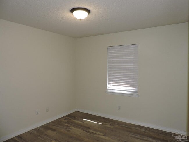 Building Photo - 4911 Yacht Harbor Cir