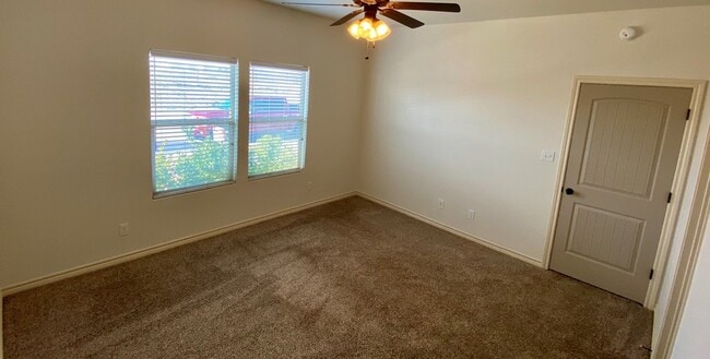 Building Photo - 7208 Manford Ln