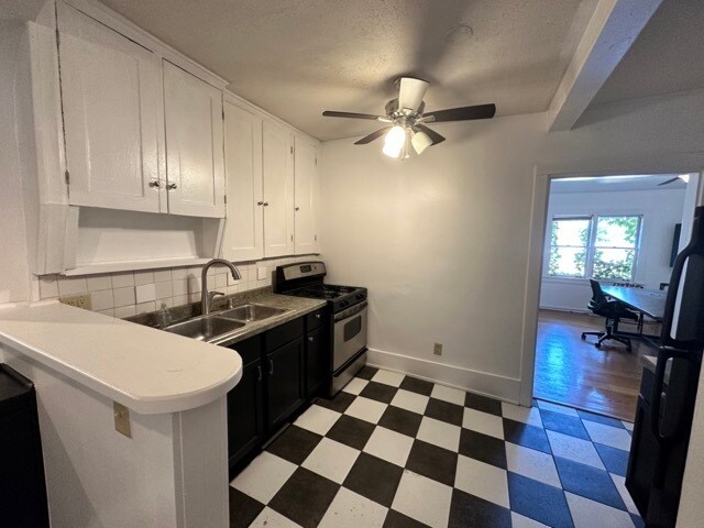 Building Photo - 534 Crescent Blvd
