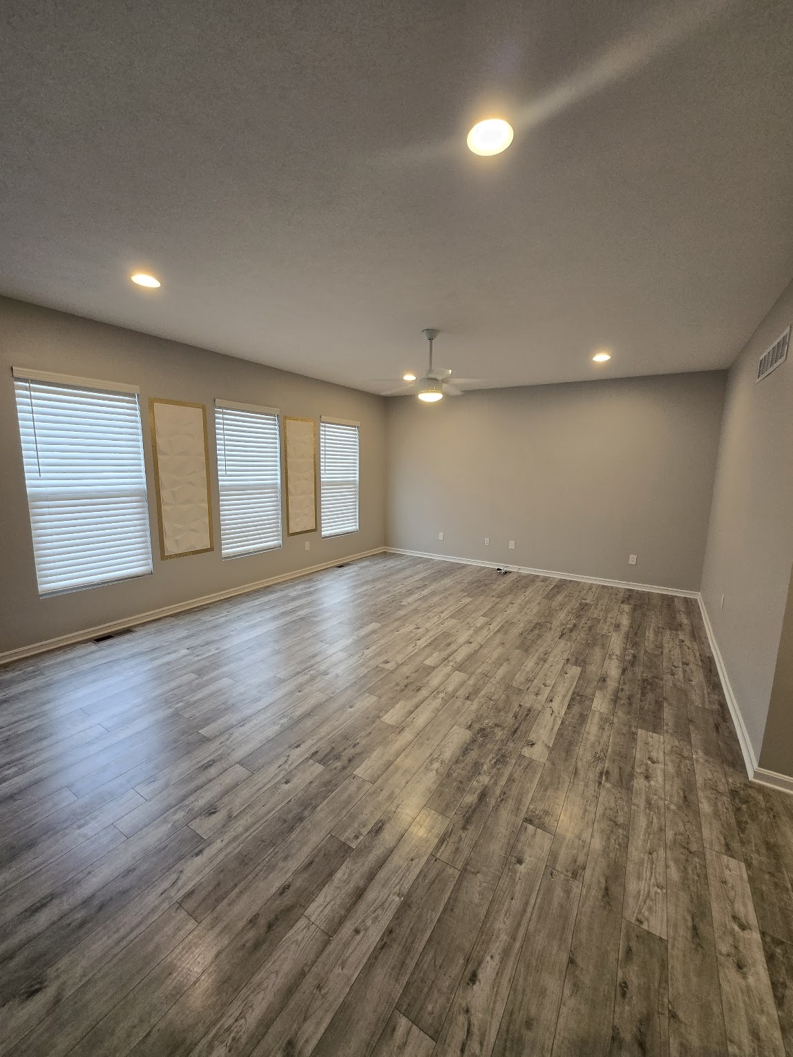 Building Photo - 6885 Charlestown Ln