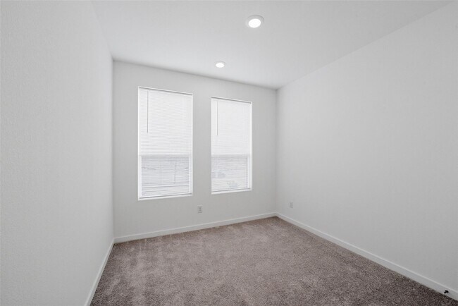 Building Photo - 31927 Rich Mdw Ct