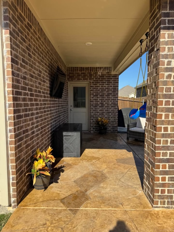 Building Photo - 1219 Smoketree Ln