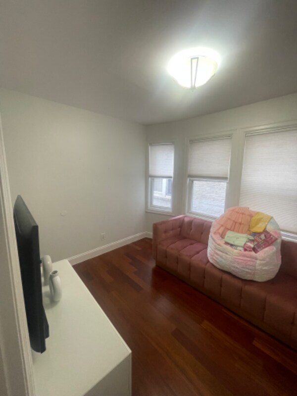 Building Photo - 4109 Bronxwood Ave