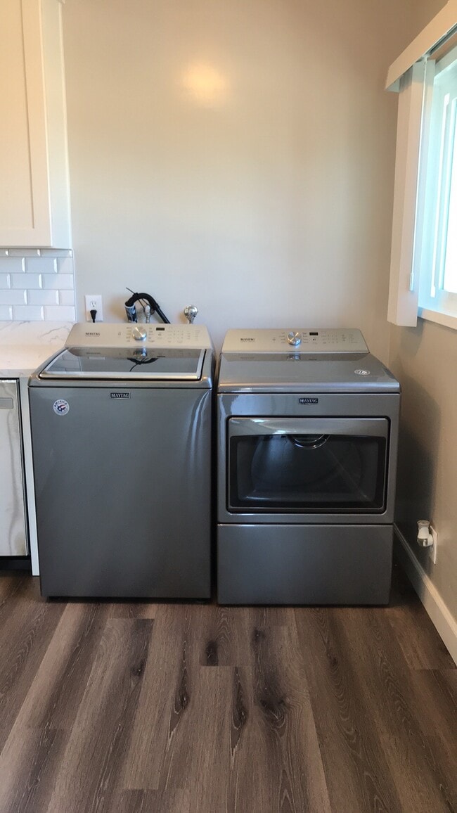 Washer and dryer in unit - 731 Oro Ter