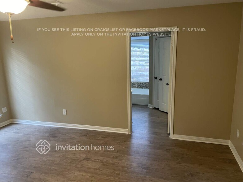 Building Photo - 16923 Windrow Dr
