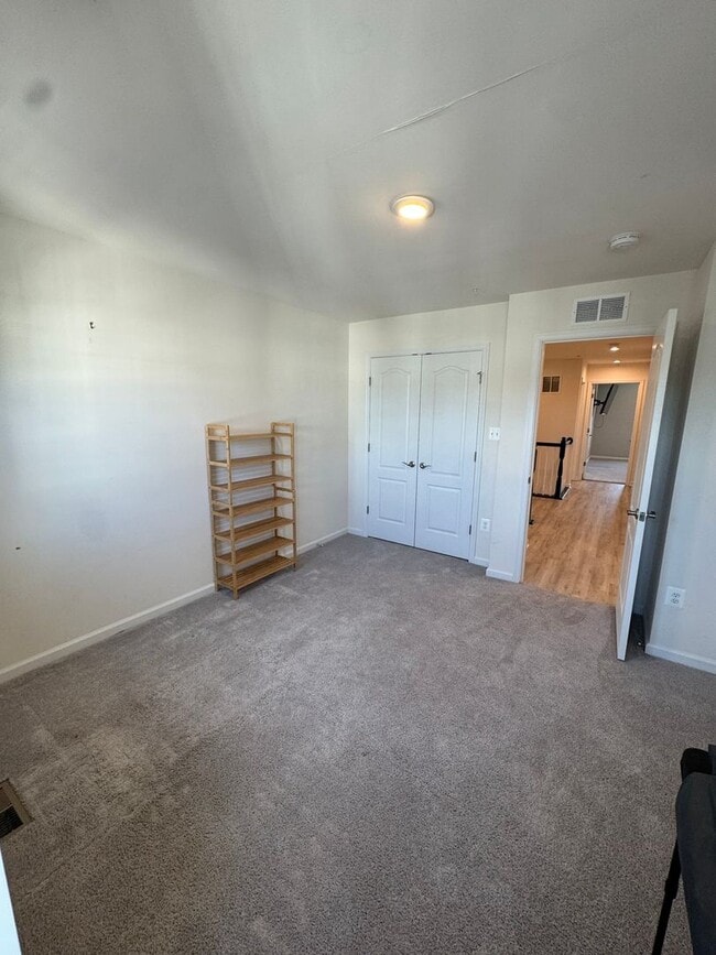 Building Photo - Spacious, Modern Condo in Owings Mills — M...