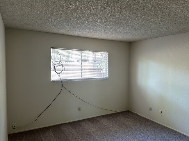 Building Photo - 5627 Passero Way