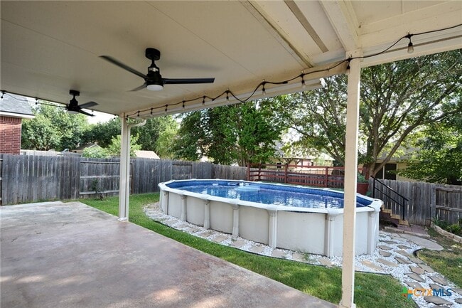 Building Photo - 2065 Dove Crossing Dr