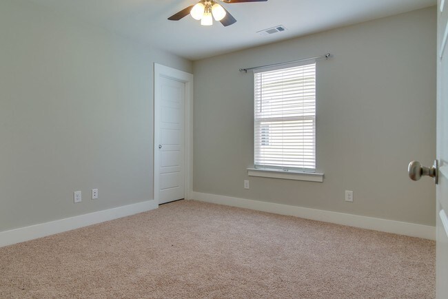 Building Photo - Beautiful Hermitage 3 Bed 2.5 Bath Home w/ Garage - Price Reduced w/ $500 off Your 1st Month