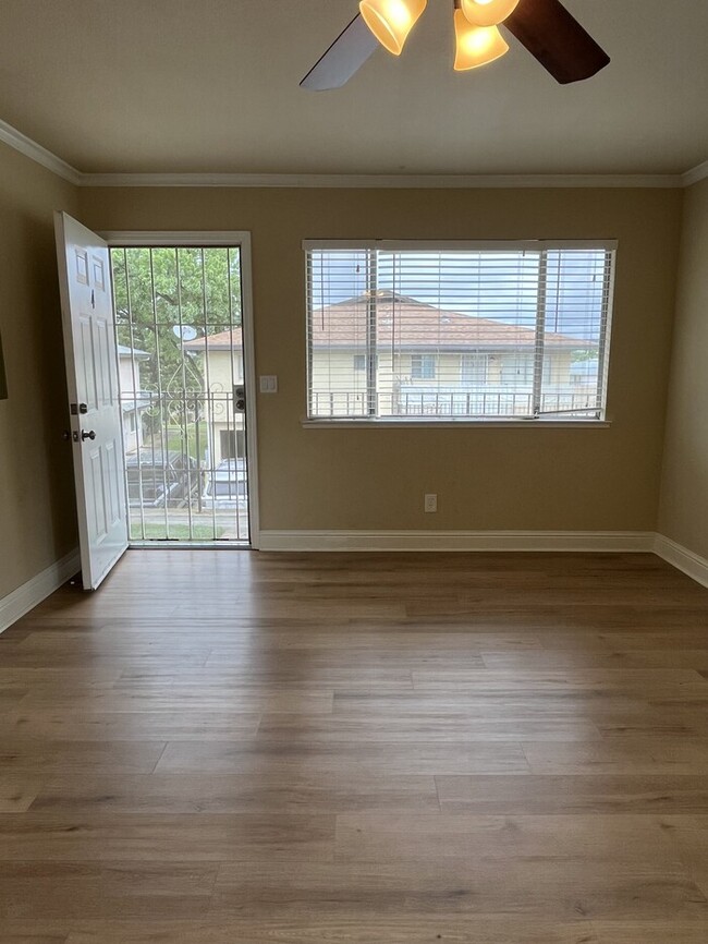 Building Photo - 11543 Quartz Dr