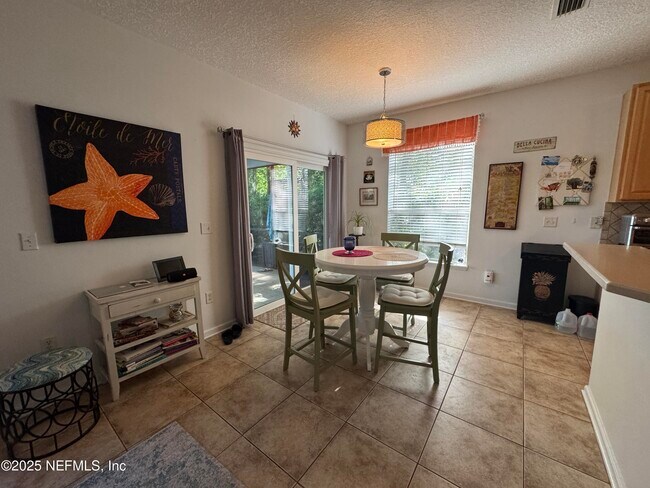 Building Photo - 12402 Mt Pleasant Woods Dr