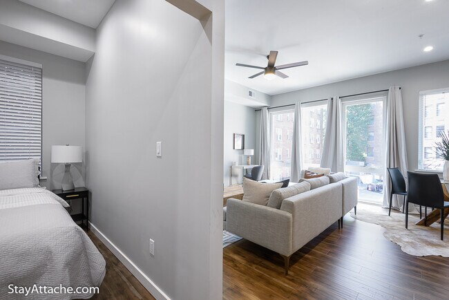 Building Photo - 1716 17th St NW