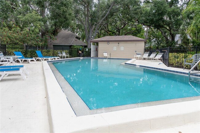 Building Photo - 6908 Arbor Oaks Cir