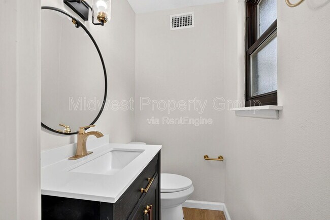 Building Photo - 216 Allen Dr