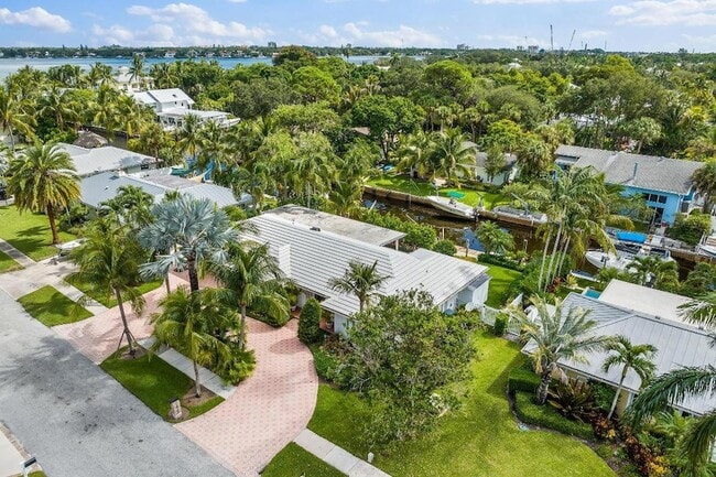 Building Photo - 18150 Perigon Way