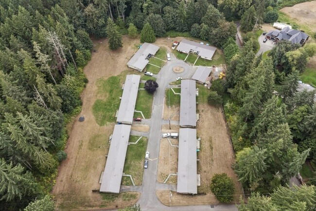 Building Photo - 12769 Lala Cove Ln SE