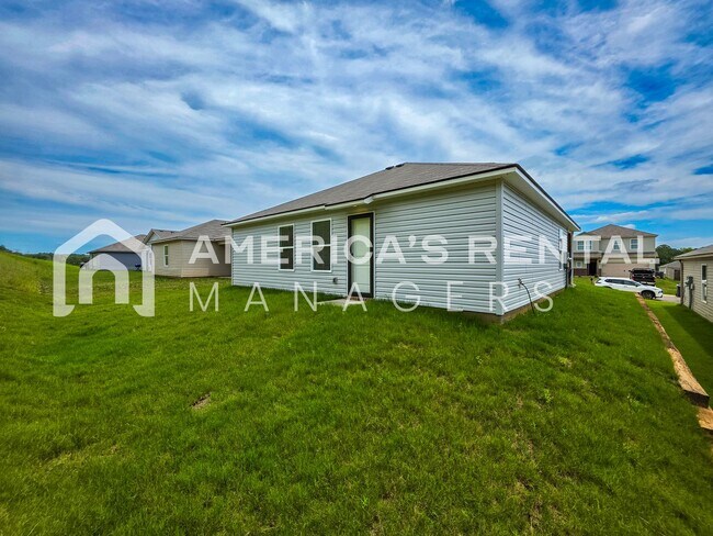 Building Photo - New Construction Home for Rent in Lincoln!