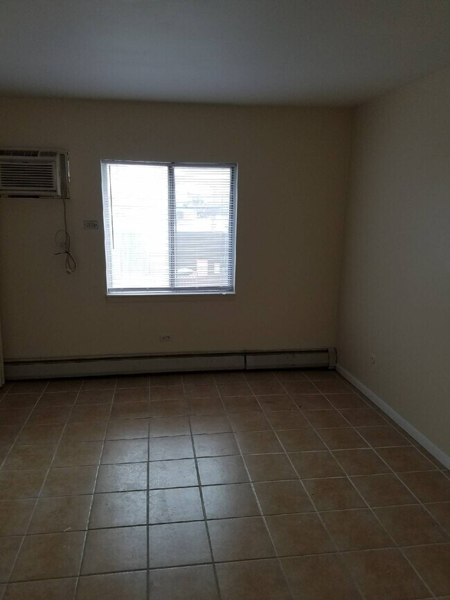 Building Photo - 2 E Dundee Quarter Dr