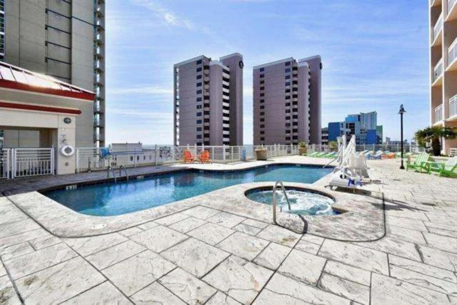 Building Photo - 2506 N Ocean Blvd