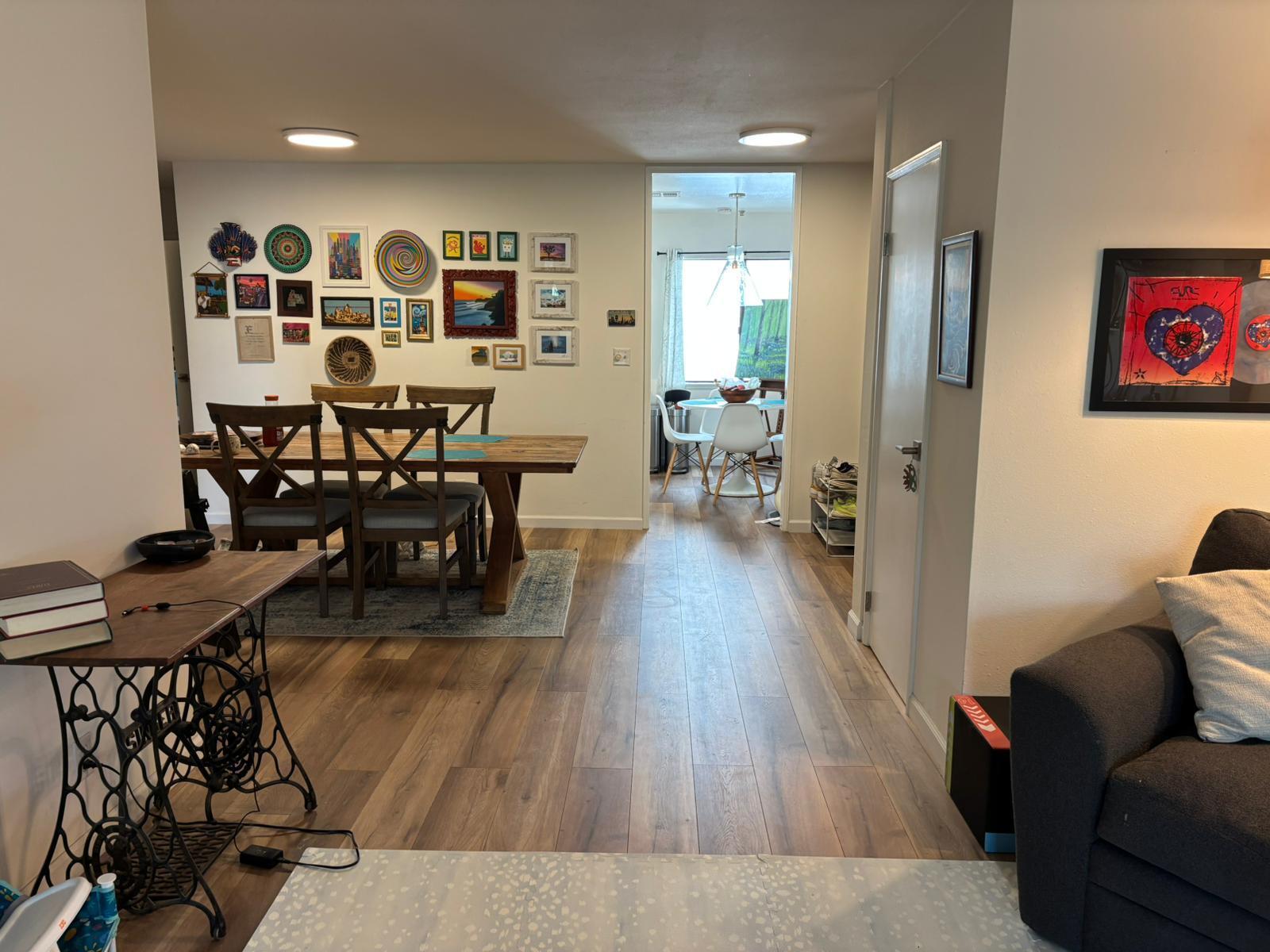 Building Photo - 310 Tahiti Way