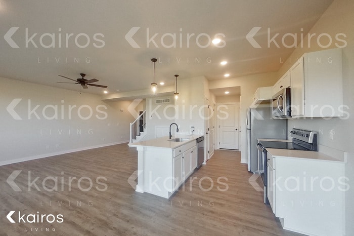 Building Photo - 6936 Holly Ct