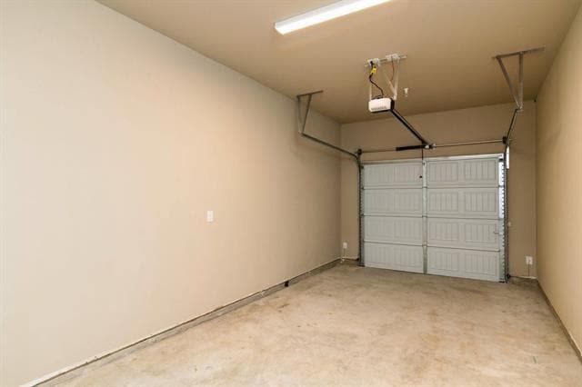 Building Photo - 743 Harvest Moon Dr