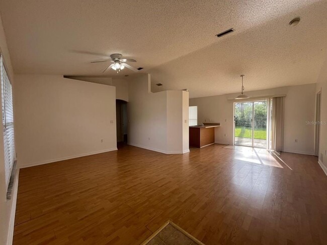 Building Photo - 9 Bolling Ln