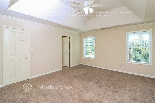 Building Photo - 305 Cole Creek Dr