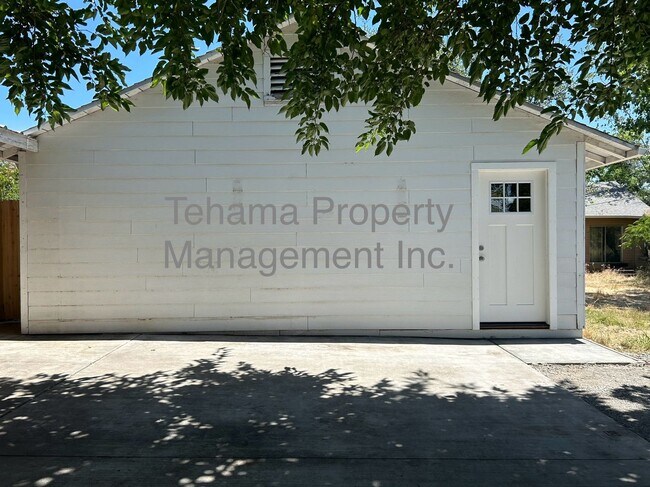 Primary Photo - Los Molinos Studio with Mini Split Air Con...