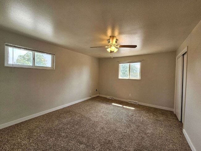 Building Photo - 13663 E Nevada Pl