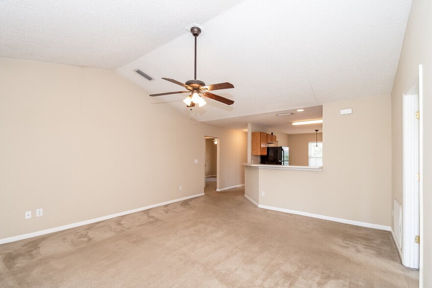 Building Photo - 3518 Brangus Ct