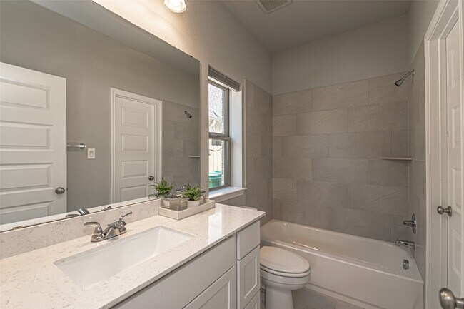 Building Photo - 546 Cedar Harbor Ct