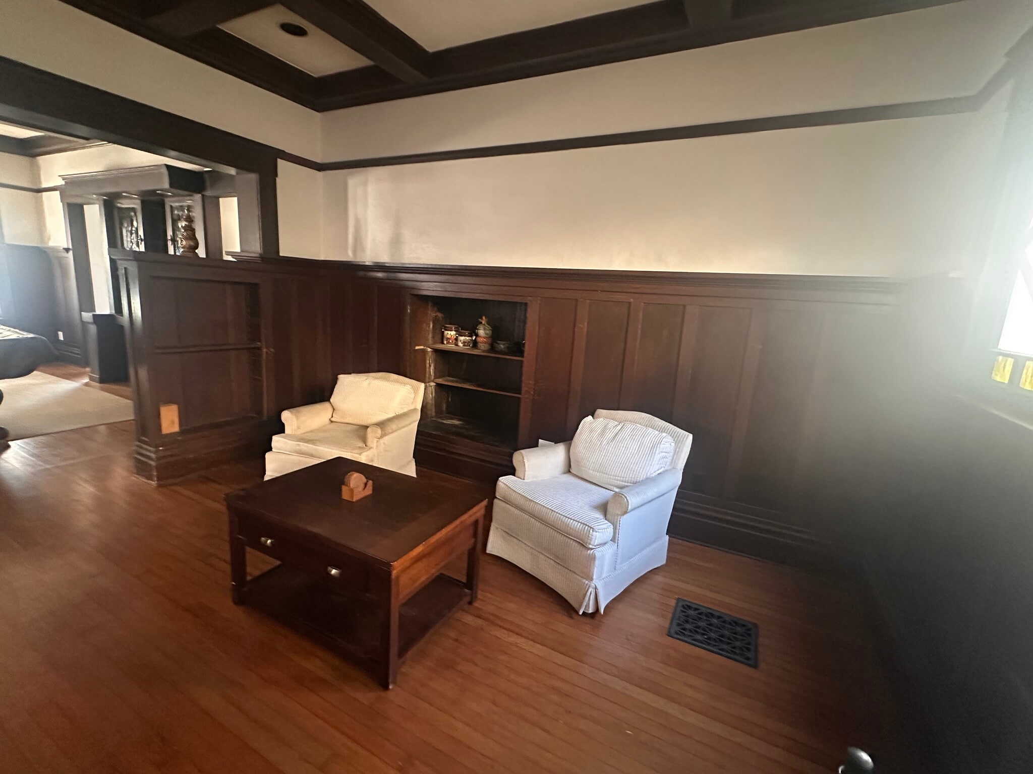 Building Photo - 847 Linden Ave