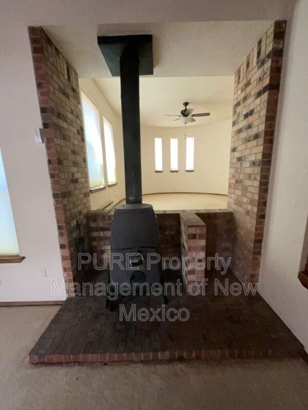Building Photo - 727 Cedar Hill Ln NE