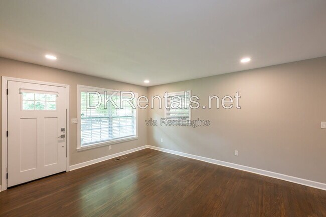 Building Photo - 2131 Bixler Cir
