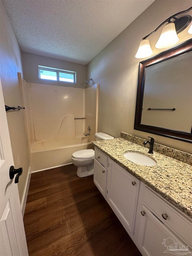 Building Photo - 10701 Brook Bend Cir