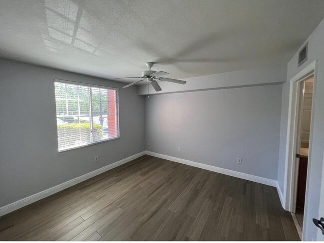 Building Photo - 6769 Heritage Grande