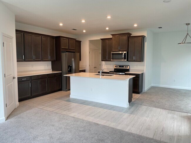 Building Photo - 14167 SW Solange St