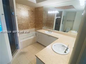 Building Photo - 20000 E Country Club Dr