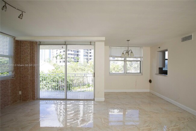 Building Photo - 770 Claughton Island Dr