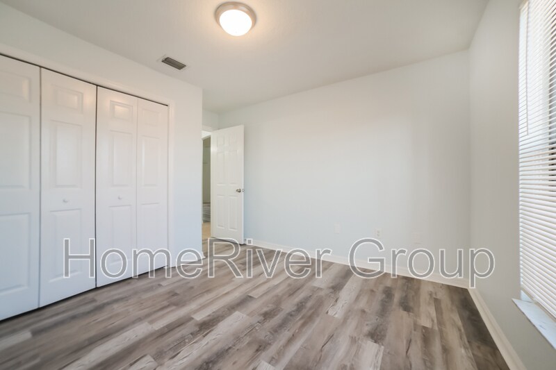 Building Photo - 544 Flamingo Dr