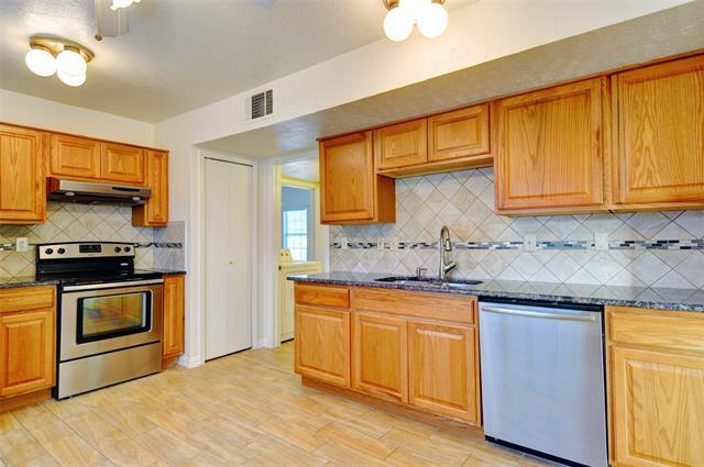 Building Photo - 6764 Dandelion Dr